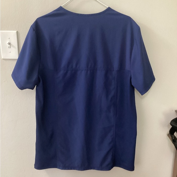 Men’s Infinity By Cherokee Medium Blue Scrub Top - Picture 2 of 2